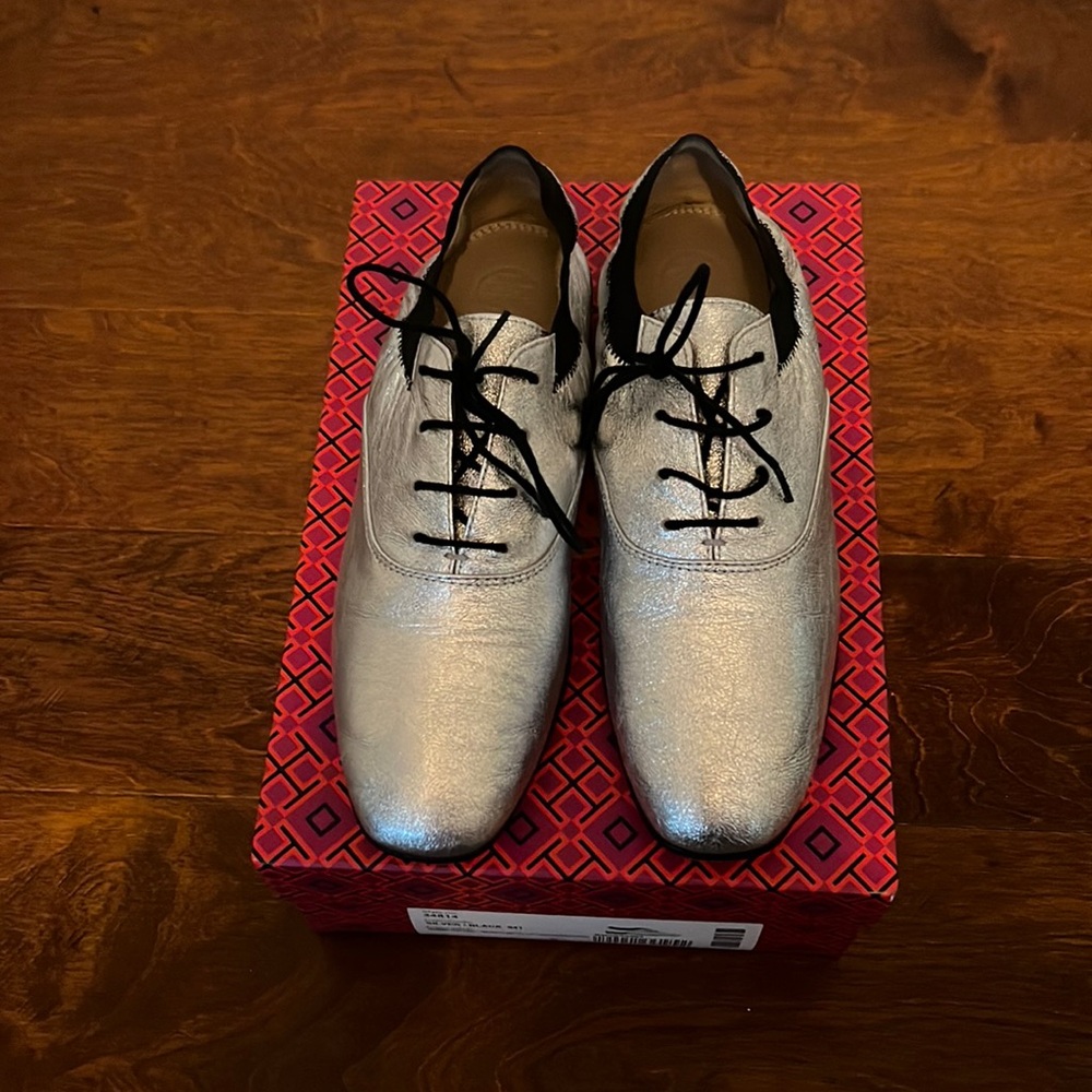Tory Burch Bombe Oxford